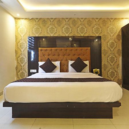 ניו דלהי Hotel Iconic Near Delhi Igi International Airport מראה חיצוני תמונה