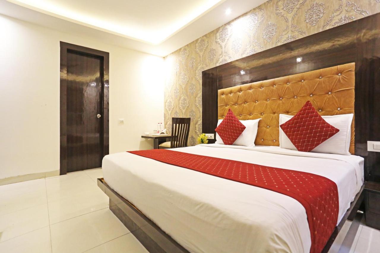ניו דלהי Hotel Iconic Near Delhi Igi International Airport מראה חיצוני תמונה