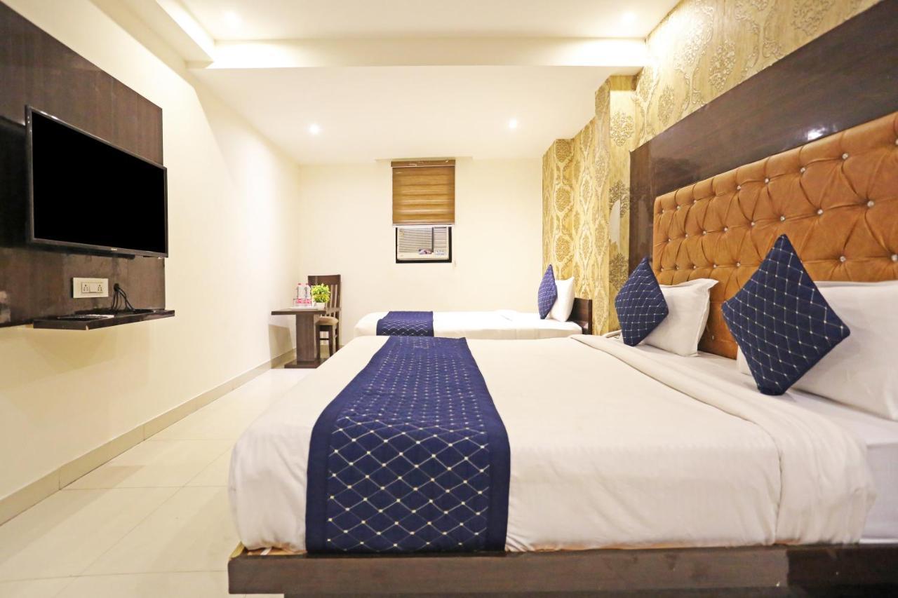 ניו דלהי Hotel Iconic Near Delhi Igi International Airport מראה חיצוני תמונה