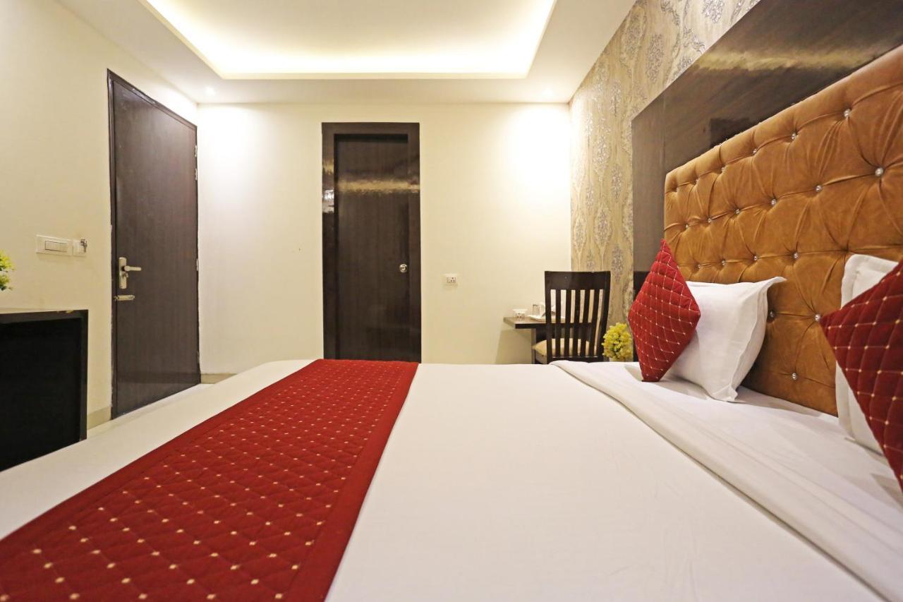 ניו דלהי Hotel Iconic Near Delhi Igi International Airport מראה חיצוני תמונה