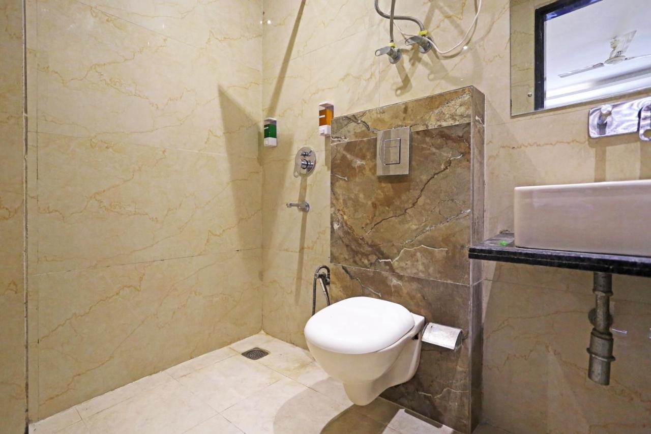 ניו דלהי Hotel Iconic Near Delhi Igi International Airport מראה חיצוני תמונה