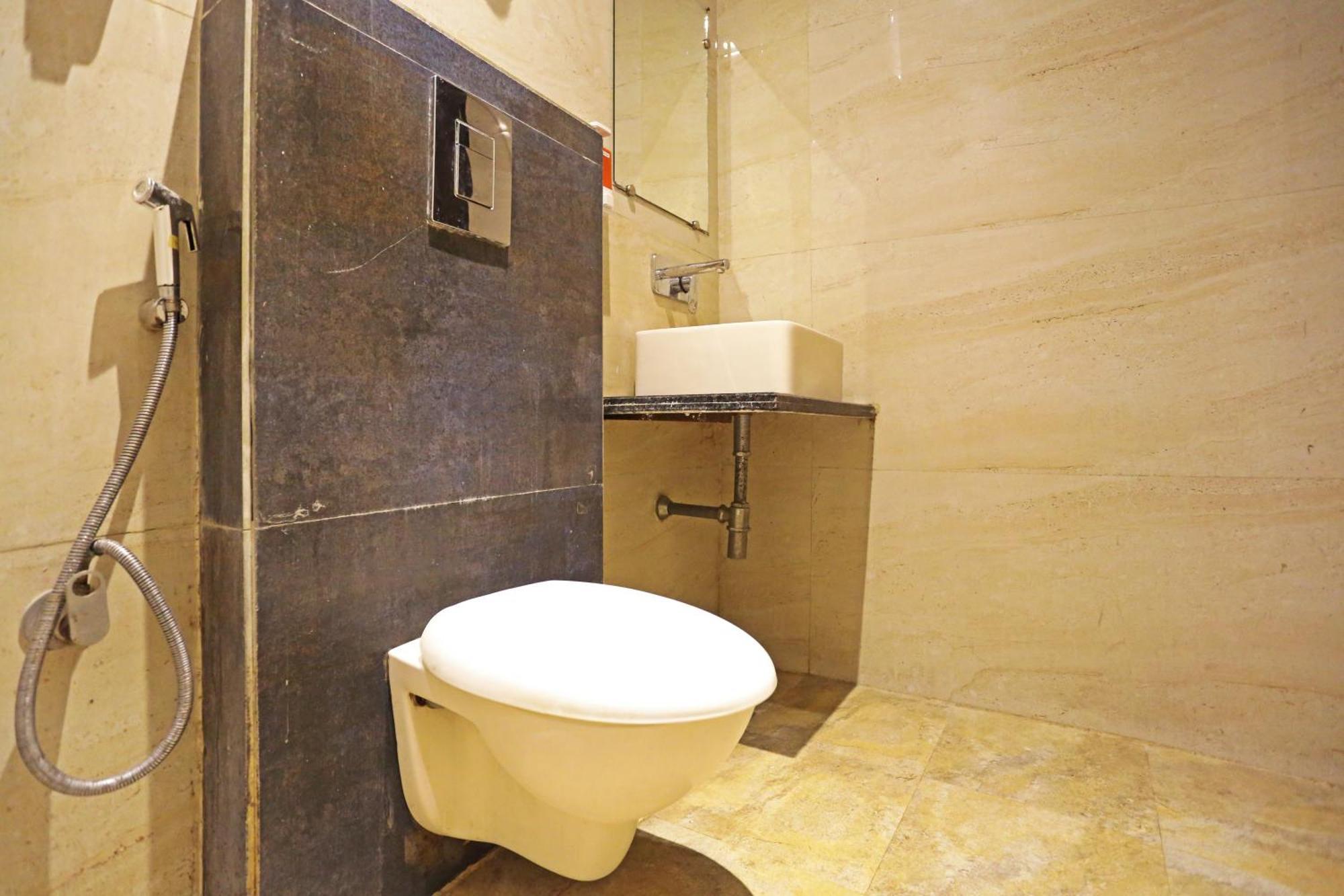 ניו דלהי Hotel Iconic Near Delhi Igi International Airport מראה חיצוני תמונה