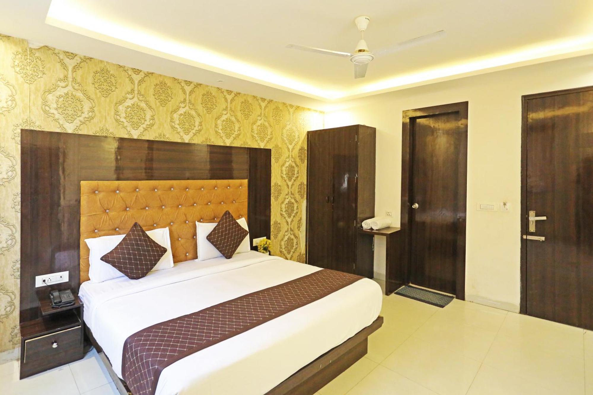 ניו דלהי Hotel Iconic Near Delhi Igi International Airport מראה חיצוני תמונה