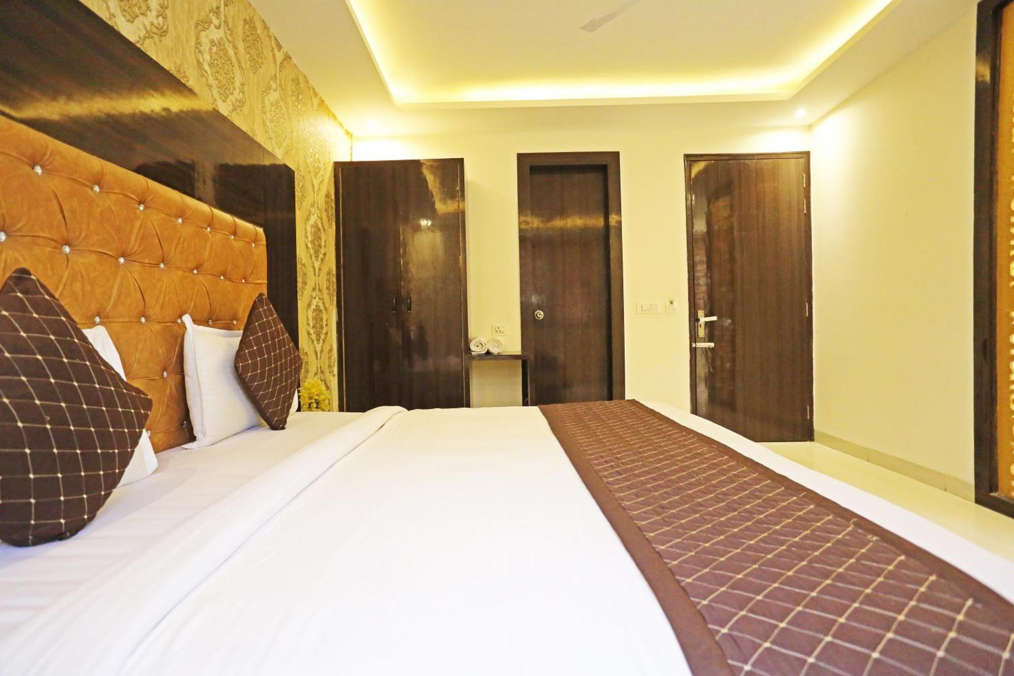 ניו דלהי Hotel Iconic Near Delhi Igi International Airport מראה חיצוני תמונה