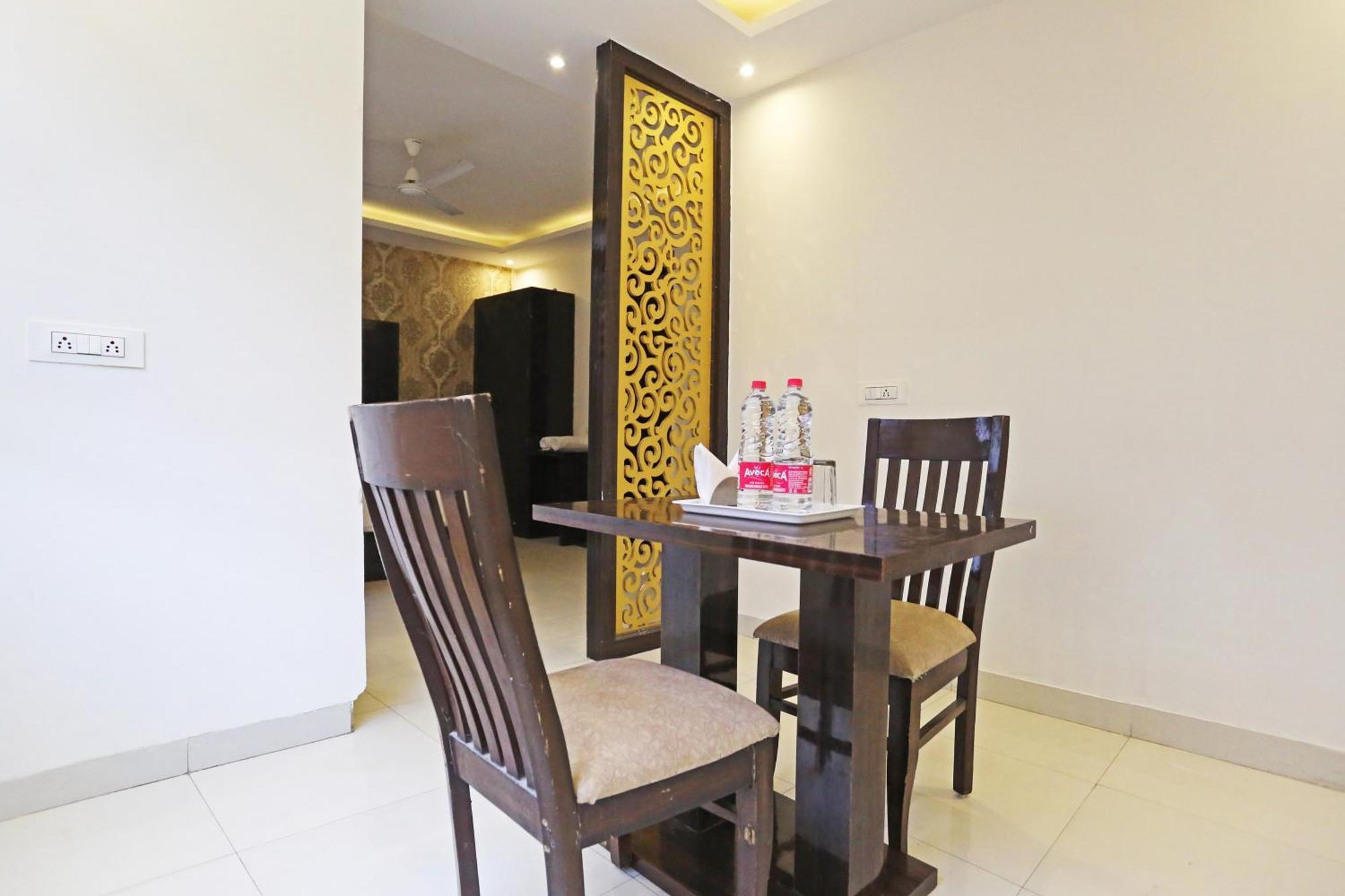 ניו דלהי Hotel Iconic Near Delhi Igi International Airport מראה חיצוני תמונה