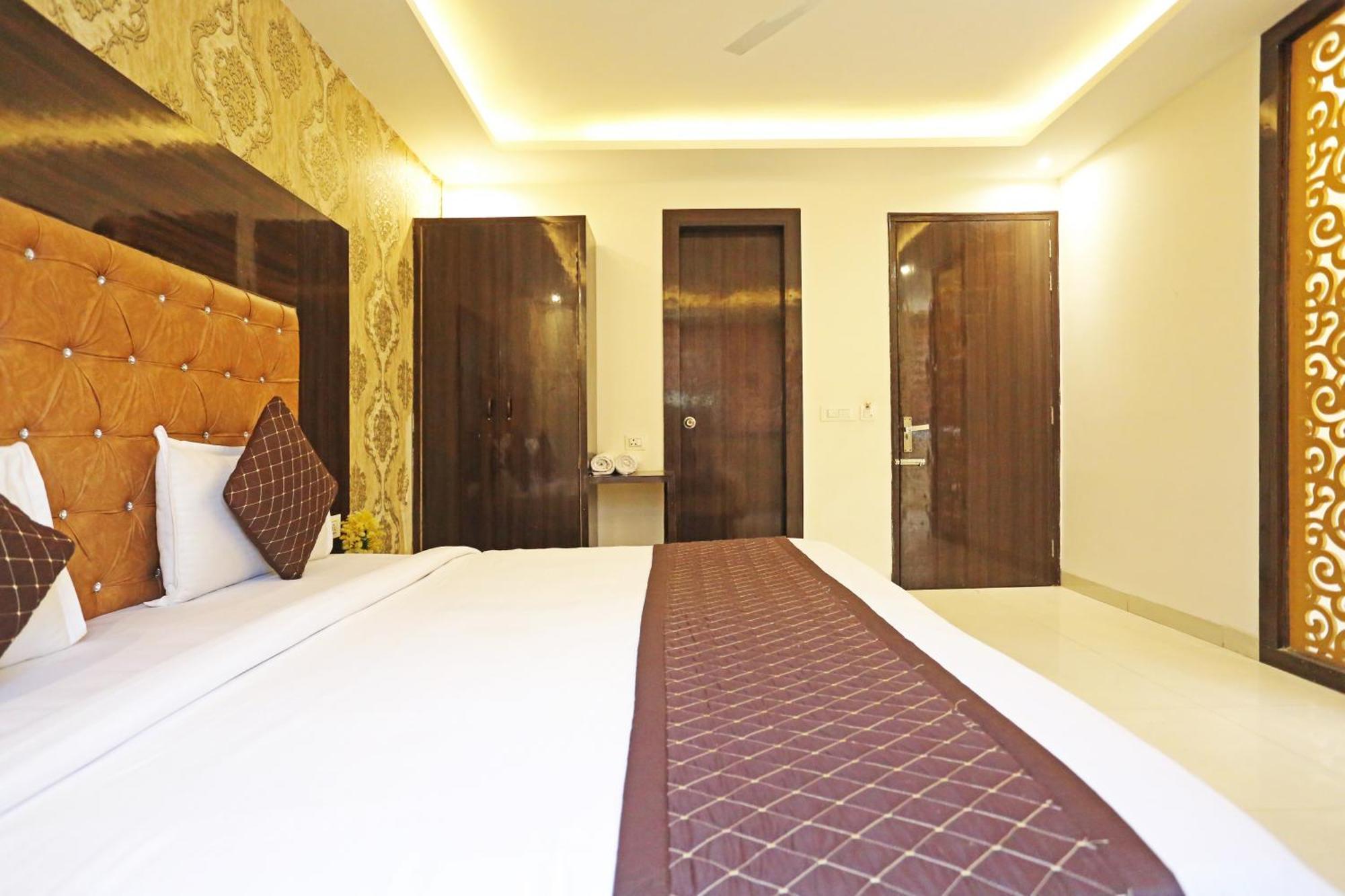 ניו דלהי Hotel Iconic Near Delhi Igi International Airport מראה חיצוני תמונה